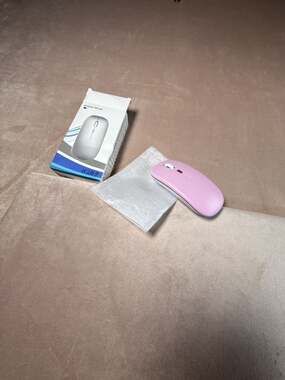 Wireless Mouse 2.4G + Bluetooth Rechargeable LED- Pink IOS or Android (box A2)
